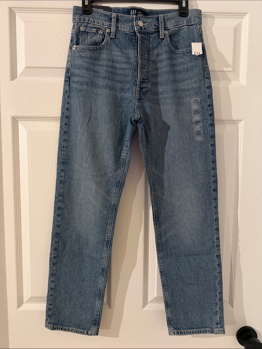 GAP Women's Straight-Leg Jeans in Medium Blue Denim
